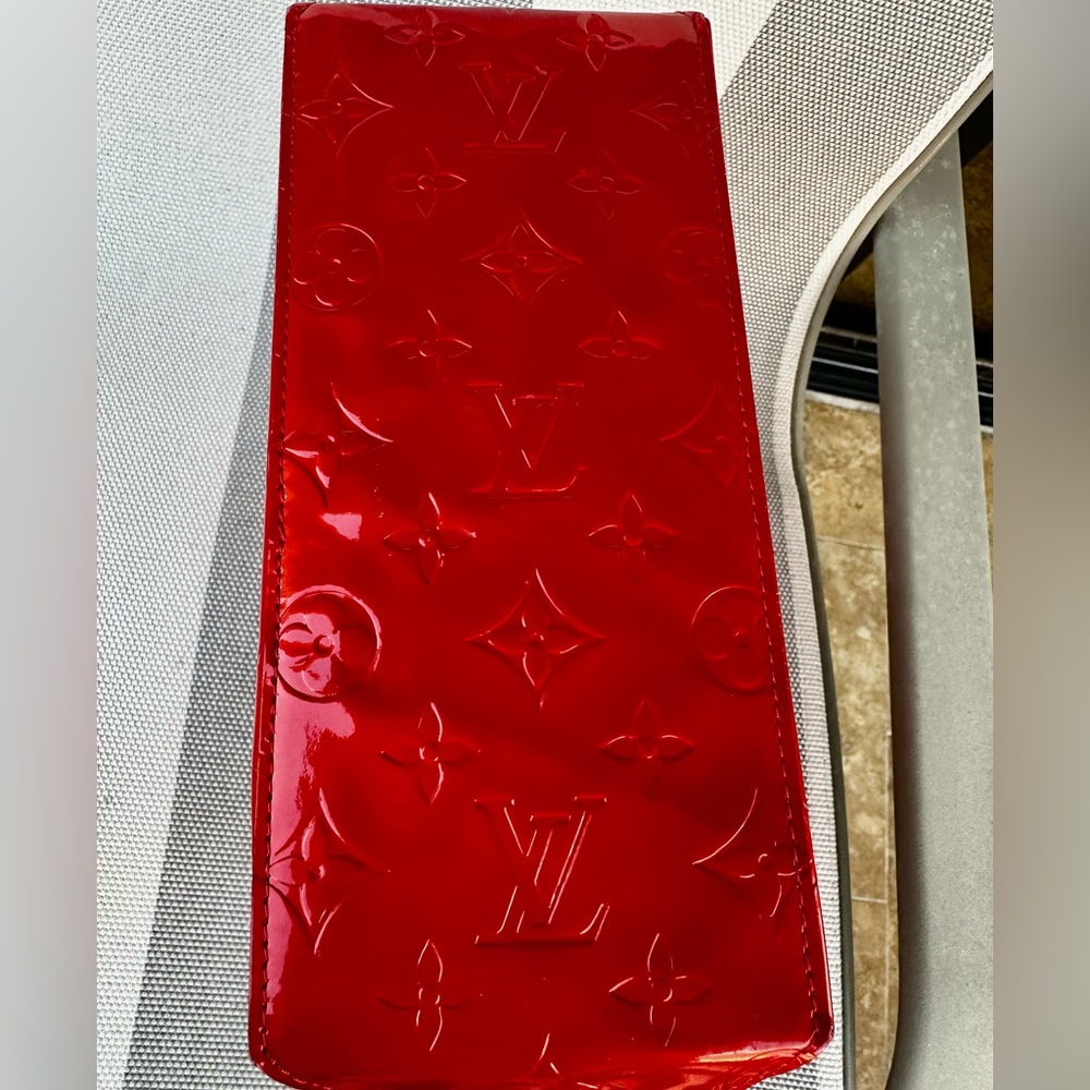 Authentic Louis Vuitton Red Vernis Monogram Tote Bag with Vachetta Handles - Picture 11 of 11